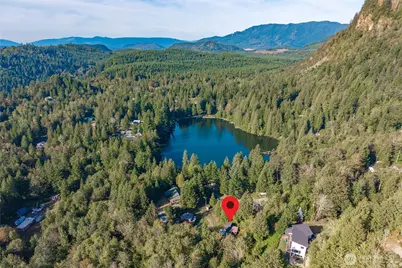 37635 West Lake Walker Drive SE, Enumclaw, WA 98022 - Photo 2