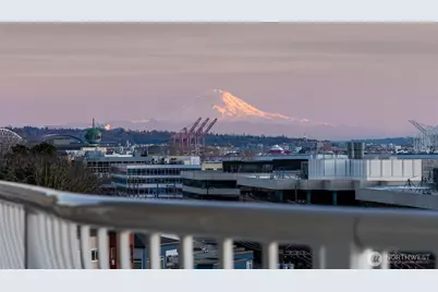 601 W Mercer Place #301, Seattle, WA 98119 - Photo 34
