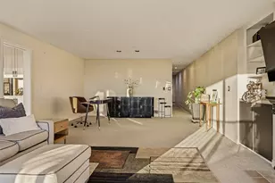 601 W Mercer Pl, Seattle, WA 98119 - Photo 8