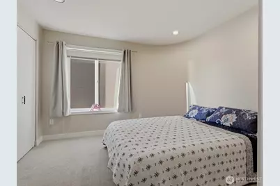 601 W Mercer Place #301, Seattle, WA 98119 - Photo 22