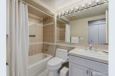 601 W Mercer Place #301, Seattle, WA 98119 - Photo 24
