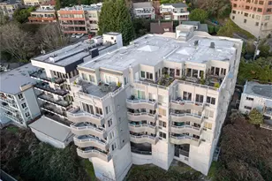 601 W Mercer Pl, Seattle, WA 98119 - Photo 2