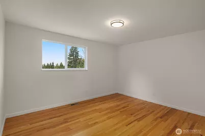 6005 121st Avenue SE, Bellevue, WA 98006 - Photo 14