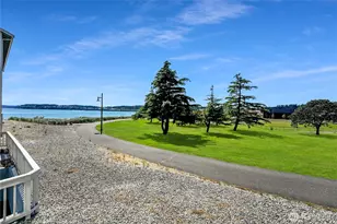 651 SE Bayshore Dr, Oak Harbor, WA 98277 - Photo 26