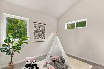 10514 Ninth Avenue NE, Seattle, WA 98125 - Photo 14