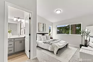 10514 9th Ave NE, Seattle, WA 98125 - Photo 8