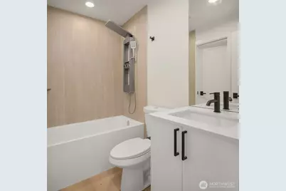 8316 Mary Avenue NW #B, Seattle, WA 98117 - Photo 14