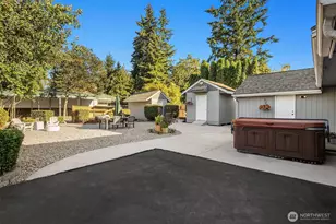 11902 21st Ave SW, Burien, WA 98146 - Photo 4