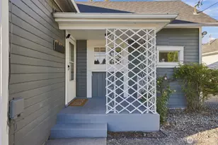 311 2nd Ave NE, Puyallup, WA 98372 - Photo 2