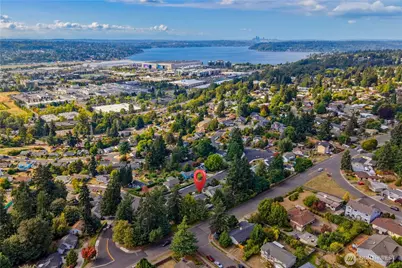 504 Windsor Park NE, Renton, WA 98056 - Photo 2