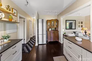 5810 Cowen Pl NE, Seattle, WA 98105 - Photo 14