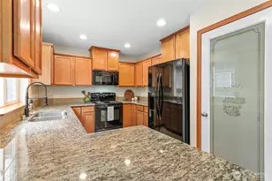 9926 2nd Pl NE, Lake Stevens, WA 98258 - Photo 10