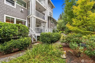 4535 Providence Point Place SE #102, Issaquah, WA 98029 - Photo 32