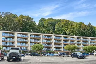 1301 Harbor Ave SW, Seattle, WA 98116 - Photo 2