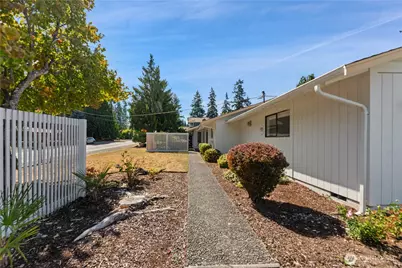 2104 SE 7th Street, Puyallup, WA 98372 - Photo 1