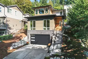 1072 205th Ave NE, Sammamish, WA 98074 - Photo 2