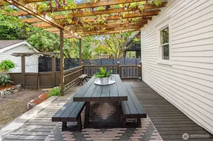 4426 Baker Ave NW, Seattle, WA 98107 - Photo 32