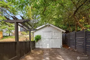 4426 Baker Ave NW, Seattle, WA 98107 - Photo 38