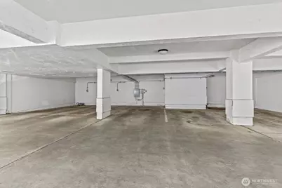610 Wheeler Street #404, Seattle, WA 98109 - Photo 38