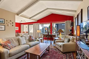 610 Wheeler St, Seattle, WA 98109 - Photo 6