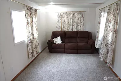 25405 34th Avenue E, Spanaway, WA 98387 - Photo 2