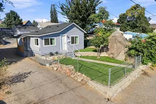 540 S Chelan Ave, Wenatchee, WA 98801 - Photo 2