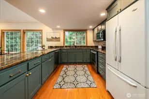4901 Fowler Ave, Everett, WA 98203 - Photo 8