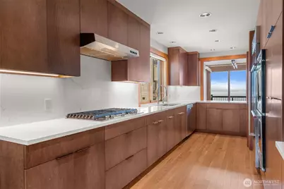 3103 Alki Avenue SW, Seattle, WA 98116 - Photo 12