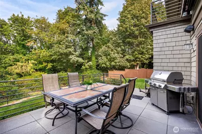 11715 4th Avenue NW, Seattle, WA 98177 - Photo 32