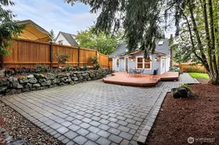 1011 NE 103rd St, Seattle, WA 98125 - Photo 32