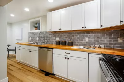1011 NE 103rd Street, Seattle, WA 98125 - Photo 24