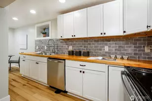 1011 NE 103rd St, Seattle, WA 98125 - Photo 24