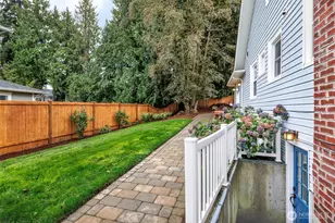 1011 NE 103rd St, Seattle, WA 98125 - Photo 30