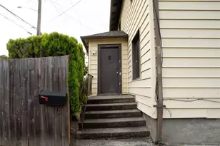 4210 S Holly St, Seattle, WA 98118 - Photo 22