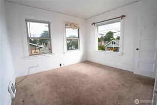 4210 S Holly St, Seattle, WA 98118 - Photo 12