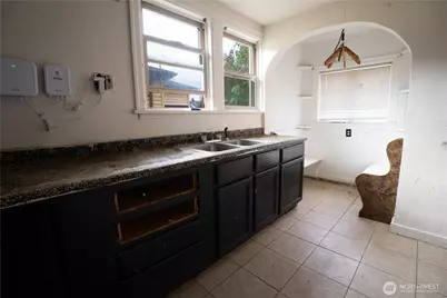4210 S Holly Street, Seattle, WA 98118 - Photo 8