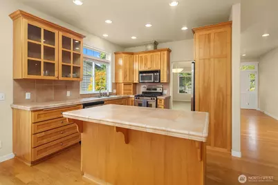 8310 214th Place SW, Edmonds, WA 98026 - Photo 10