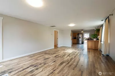 514 Richmond Avenue, Centralia, WA 98531 - Photo 2