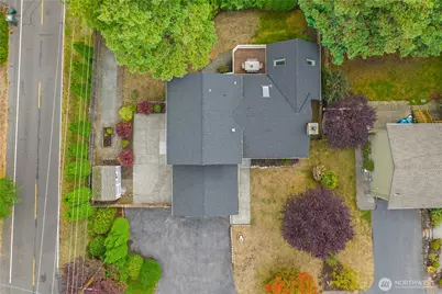 24211 88th Place W, Edmonds, WA 98026 - Photo 36