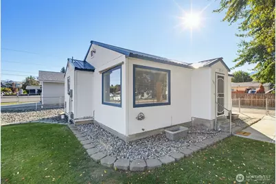 1101 8th Street, Wenatchee, WA 98801 - Photo 6