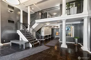 425 Vine St, Seattle, WA 98121 - Photo 14