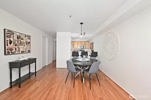 530 Melrose Ave E, Seattle, WA 98102 - Photo 10