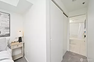 530 Melrose Ave E, Seattle, WA 98102 - Photo 22