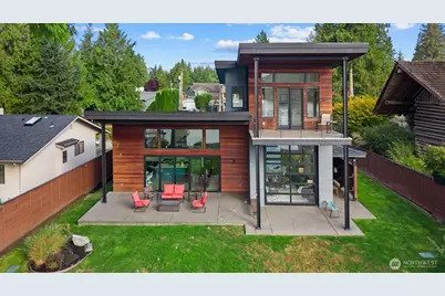 6360 S Island Drive E, Bonney Lake, WA 98391 - Photo 2