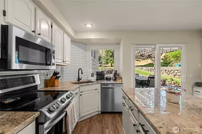 1920 Emerald Place, Wenatchee, WA 98801 - Photo 14