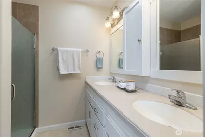 1811 F Street SE #14, Auburn, WA 98002 - Photo 12