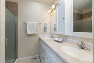 1811 F St SE, Auburn, WA 98002 - Photo 12