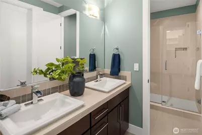 635 17th Avenue W, Kirkland, WA 98033 - Photo 16