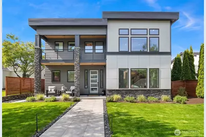 635 17th Avenue W, Kirkland, WA 98033 - Photo 1