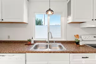2702 Nevada St, Bellingham, WA 98226 - Photo 14
